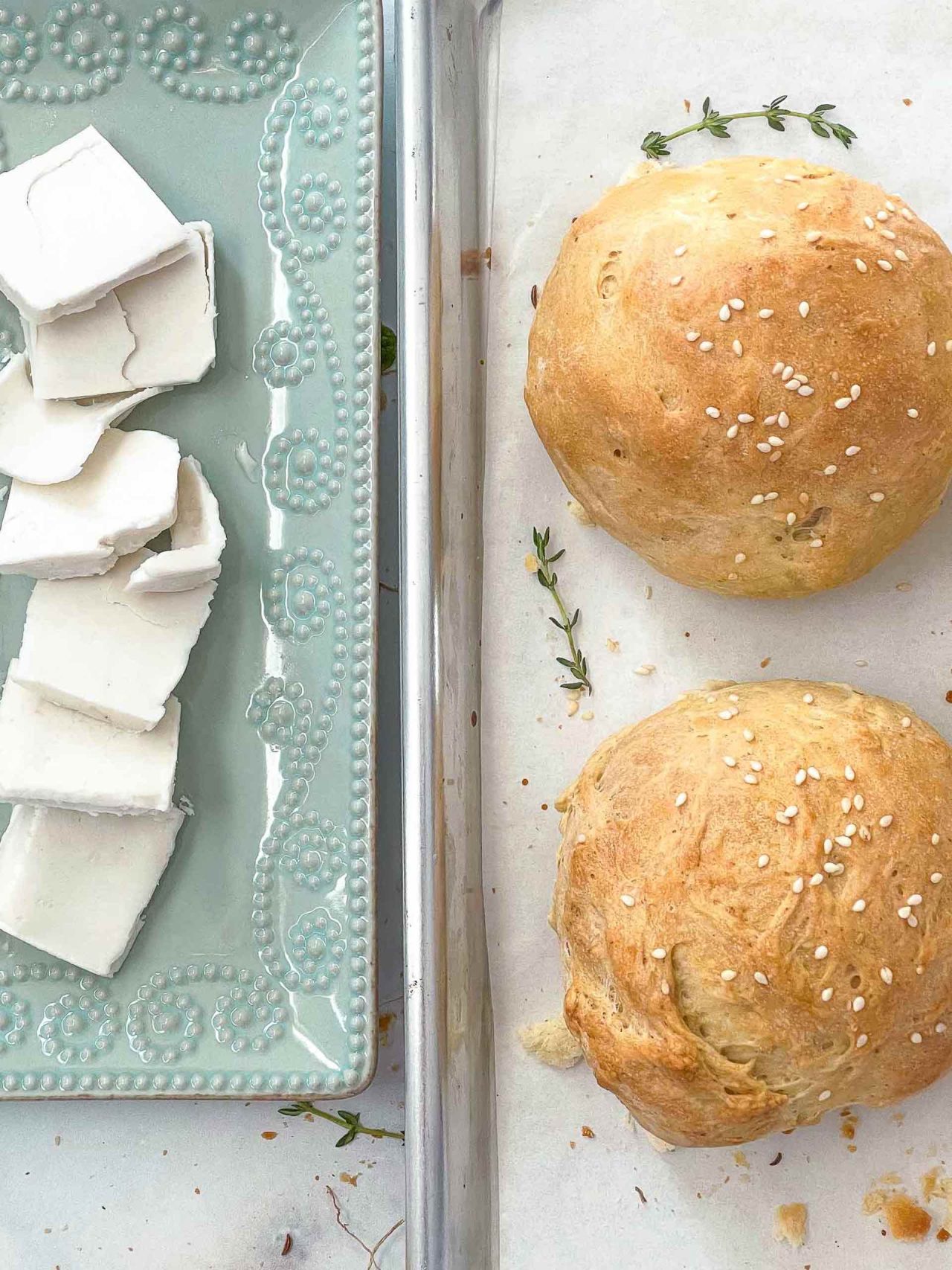 easy-vegan-dinner-rolls-basil-food-journal