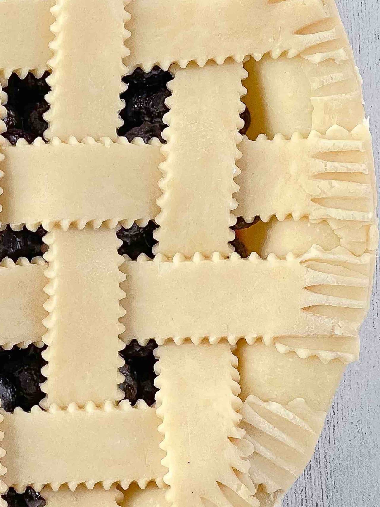 How to Make Lattice Pie Crust (tutorial) Basil Food Journal