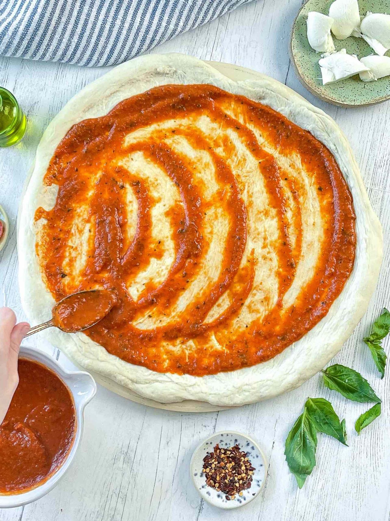 Easy, Homemade Pizza Sauce / Marinara / Red Sauce Basil Food Journal